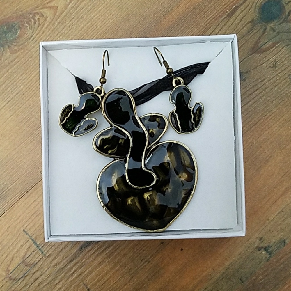 New Necklace and Earring set